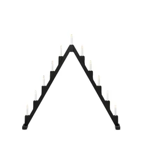 Candelabra 11 Lights Musta valmistajalta Konstsmide - Taitettava s&auml;hk&ouml;inen kynttil&auml;njalka, jossa on 11 kynttil&auml;&auml;, valmistettu mustaksi maalatusta langasta ja koristeltu messinkirenkailla jokaisen kynttil&auml;n ymp&auml;rill&auml; elegantin vaikutuksen aikaansaamiseksi.