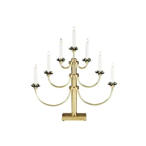 Candelabra 7 Lights Messinki valmistajalta Konstsmide - Klassinen muotoilu seitsem&auml;ll&auml; valolla ja koristeellisilla yksityiskohdilla luo ajattoman ja ylellisen tunnelman.