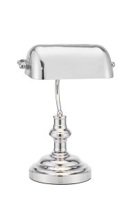 Bankers 42cm Kromi valmistajalta Markslöjd - Bankers-p&ouml;yt&auml;valaisin on valmistettu kokonaan kromista ja siin&auml; on metallinen jalusta sek&auml; s&auml;&auml;dett&auml;v&auml;, yhteensopiva lampun lasi.