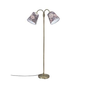 Amy Messinki lattiavalaisin valmistajalta PR Home - Amy säteilee yksinkertaista ja klassista tyyliä messingistä ja langasta valmistettujen lampunjalkojen ansiosta.