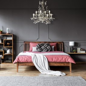 Alamandite Ø74 Kermanvalkoinen kattovalaisin valmistajalta Searchlight - Almandite on kaunis kristallikruunu kermanvalkoisena ja kultaisin yksityiskohdin, ja se on todellinen koru makuuhuoneessa, olohuoneessa, ruokailuhuoneessa tai eteisess&auml;.