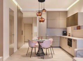 Maxy Ø48 Kupari kattovalaisin valmistajalta Globo Lighting - Den mattsvarta och krompl&auml;terade metallstommen ger lampan en modern och sofistikerad look, medan de kopparf&auml;rgade glaskuporna med en klar och tonad gradient skapar en unik ljusupplevelse.