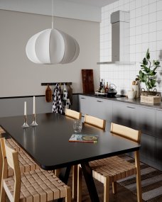 Ebba Ø60 Valkoinen valmistajalta By Rydéns - Ebba on valmistettu ohuesta valkoisesta kankaasta, joka antaa naisellisen vaikutelman ja levitt&auml;&auml; pehme&auml;&auml; valoa herk&auml;n materiaalin l&auml;pi.