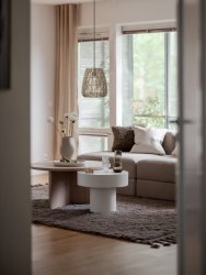 Saigon Ø28 Harmaa kattovalaisin valmistajalta PR Home - Keinopilvi on kestävä materiaali, joka kestää säätä ja tuulta.