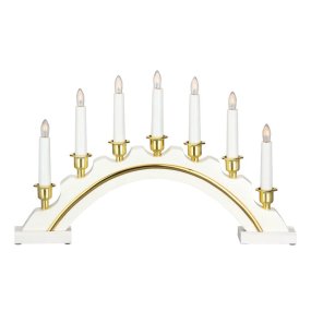 Celine Valkoinen valmistajalta Markslöjd - Celine Advent Candlestick White on ajaton ja tyylik&auml;s kynttil&auml;njalka adventtiaikaan.