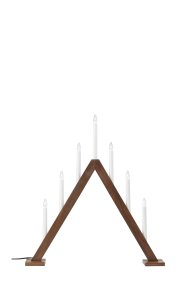 Ariele Tummanruskea valmistajalta Markslöjd - Tyylik&auml;s ja klassinen adventtikynttil&auml;njalka tummanruskeaksi petsatusta puusta, jossa on 7 kynttil&auml;&auml;.