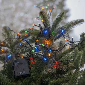 Valosarja Akku 5m Musta valmistajalta Star Trading - Se on varustettu k&auml;yt&auml;nn&ouml;llisell&auml; ajastintoiminnolla, joka palaa 6 tuntia ja on sammuneena 18 tuntia akun s&auml;&auml;st&auml;miseksi.