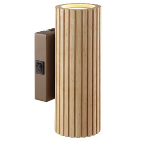 Lakewood 20cm Ruskea seinävalaisin valmistajalta Brilliant - Lakewood-seinävalaisin yhdistää ruskean metallin kevyeen, uurrettuun lankaan, mikä antaa lampulle lämpimän ja luonnollisen ilmeen.