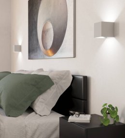 Valmontone 10cm Valkoinen seinävalaisin valmistajalta Eglo - Se on sekä koristeellinen että toimiva, mikä tarkoittaa, että se sopii moneen eri sisustukseen.