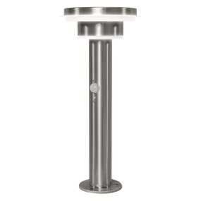 Double Circle Sensor Teräs aurinkokennolamppu valmistajalta Ledvance - Sis&auml;&auml;nrakennettu PIR-liiketunnistin ja p&auml;iv&auml;nvalotunnistin syttyv&auml;t automaattisesti, kun pime&auml;ss&auml; on liikett&auml;, mik&auml; takaa sek&auml; turvallisuuden ett&auml; energiatehokkuuden.