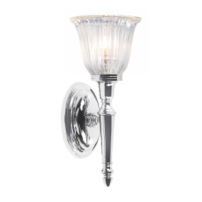 Dryden 33cm Kiillotettu kromi kylpyhuoneen valaisin valmistajalta Elstead Lighting - Dryden-seinävalaisin on klassinen ja tyylikäs valaisin, joka on valmistettu korkealaatuisista messinkimateriaaleista ja takaa monen vuoden luotettavan käytön.