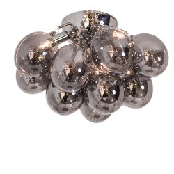 Gross Ø30 Savun värinen plafondi valmistajalta By Rydéns - Valaisimen koon ansiosta se on helppo sijoittaa kattokorkeudesta riippumatta ja se antaa eksklusiivisen ja trendikkään vaikutelman.