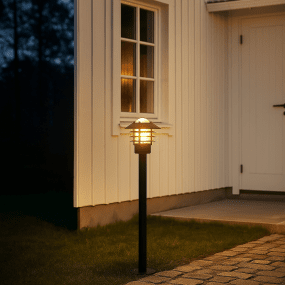 Ystad 100cm Musta pylväsvalaisimet valmistajalta Nordic Lighting - 