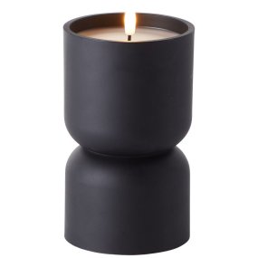 Lovere 19cm Musta valmistajalta Brilliant - Lovere on elegantti LED-valaisin, joka luo lämpimän ja viihtyisän tunnelman kotiin.