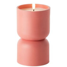 Lovere 19cm Vaaleanpunainen valmistajalta Brilliant - Lovere on elegantti LED-valaisin, joka luo lämpimän ja viihtyisän tunnelman kotiin.