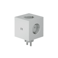 Square 2 Socket extender with 30W Dual USBC Harmaa valmistajalta Avolt - Avoltin pistorasian jatkopala, jossa on tyylikäs muotoilu kierrätysmuovista valmistetulla kuutiolla ja pohjassa magneettilevy seinälle ripustamista varten.