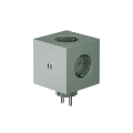 Square 2 Socket extender with 30W Dual USBC Vihreä valmistajalta Avolt - Avoltin pistorasian jatkopala, jossa on tyylikäs muotoilu kierrätysmuovista valmistetulla kuutiolla ja pohjassa magneettilevy seinälle ripustamista varten.