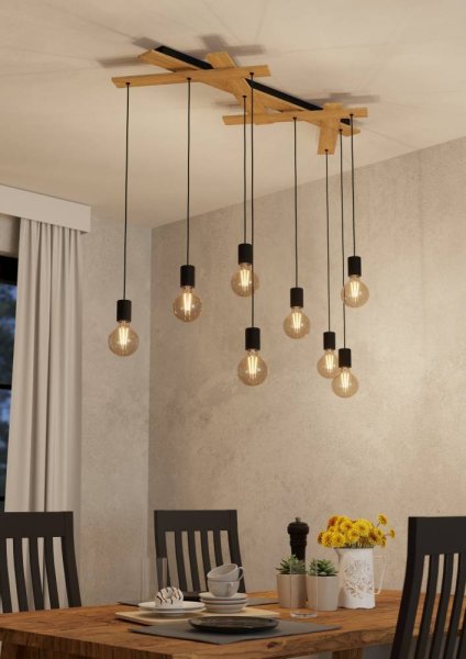 Monmount 108cm Musta kattovalaisin valmistajalta Eglo - Se luo ainutlaatuisen ja dynaamisen valon leikin erikorkuisilla roikkuvilla lampuilla ja geometrisesti muotoillulla puunrungolla.