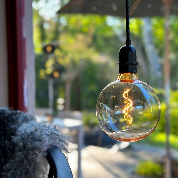 Deco bulb XL Vintage valmistajalta Lightson - Valaisimissa on lämmin valo ja skandinaavinen muotoilu, jotka on mukautettu pohjoisen ilmastoomme.