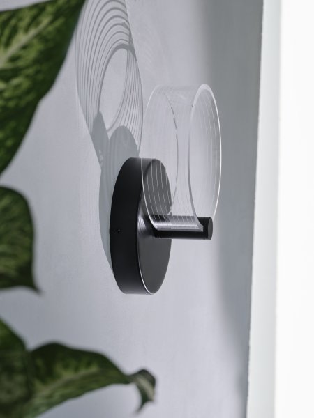 Circle PL 23cm Musta seinävalaisin valmistajalta Ledvance - Lisäksi lamppu on varustettu muistitoiminnolla ja se muistaa viimeisimmän asetuksen, kun sytytät lampun uudelleen.