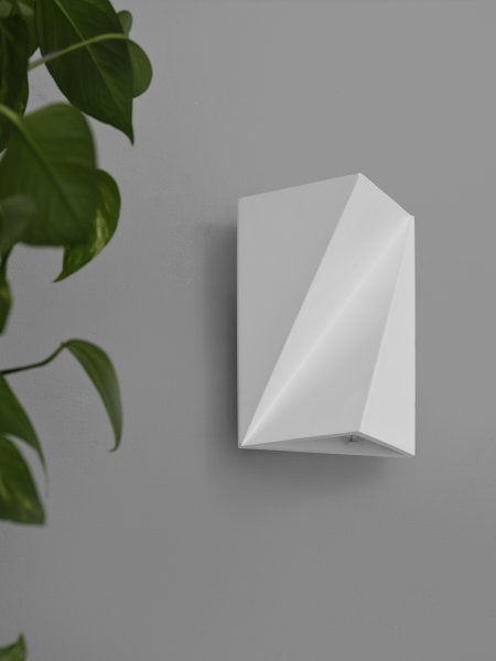 Origami Swan 20cm Valkoinen seinävalaisin valmistajalta Ledvance - Origami Swan &auml;r en modern v&auml;gglampa gjord av gips.