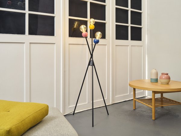 Bubble Monivärinen lattiavalaisin valmistajalta Ledvance - Bubble on ainutlaatuinen lattiavalaisin, jossa on ihanat värit ja leikkisä muotoilu.