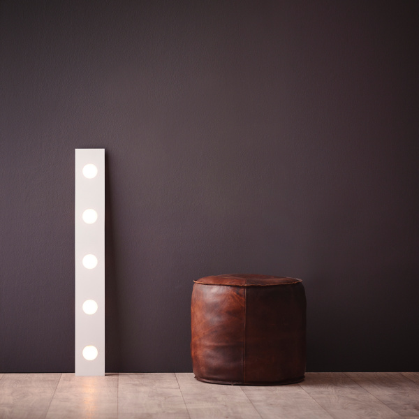 Evo 100cm Harmaa seinävalaisin valmistajalta Herstal - 