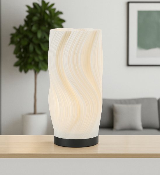 Caisa 30cm Valkoinen pöytävalaisin valmistajalta Pixie Design - Caisa on elegantti metalli- ja lasivalaisin, jossa on moderni ja tyylik&auml;s muotoilu.