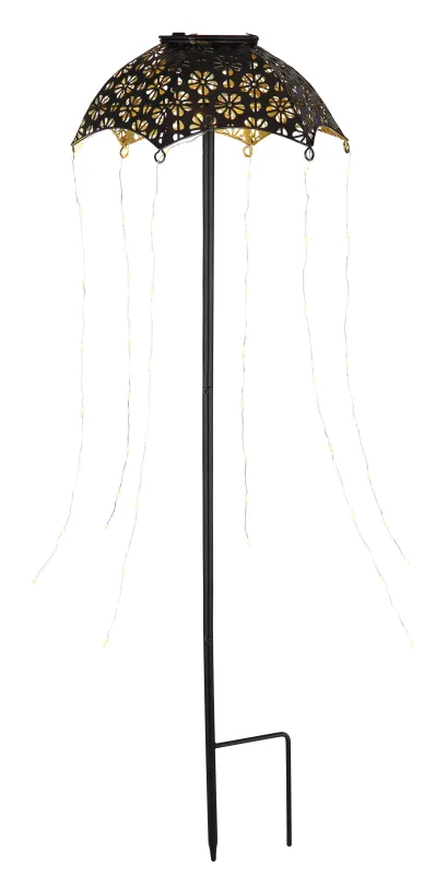 Umbrella Musta aurinkokennolamppu valmistajalta Globo Lighting - Skapa en magisk st&auml;mning i tr&auml;dg&aring;rden med Umbrella, en unik solcellsbelysning med vackert utskuret m&ouml;nster och h&auml;ngande ljusslingor.