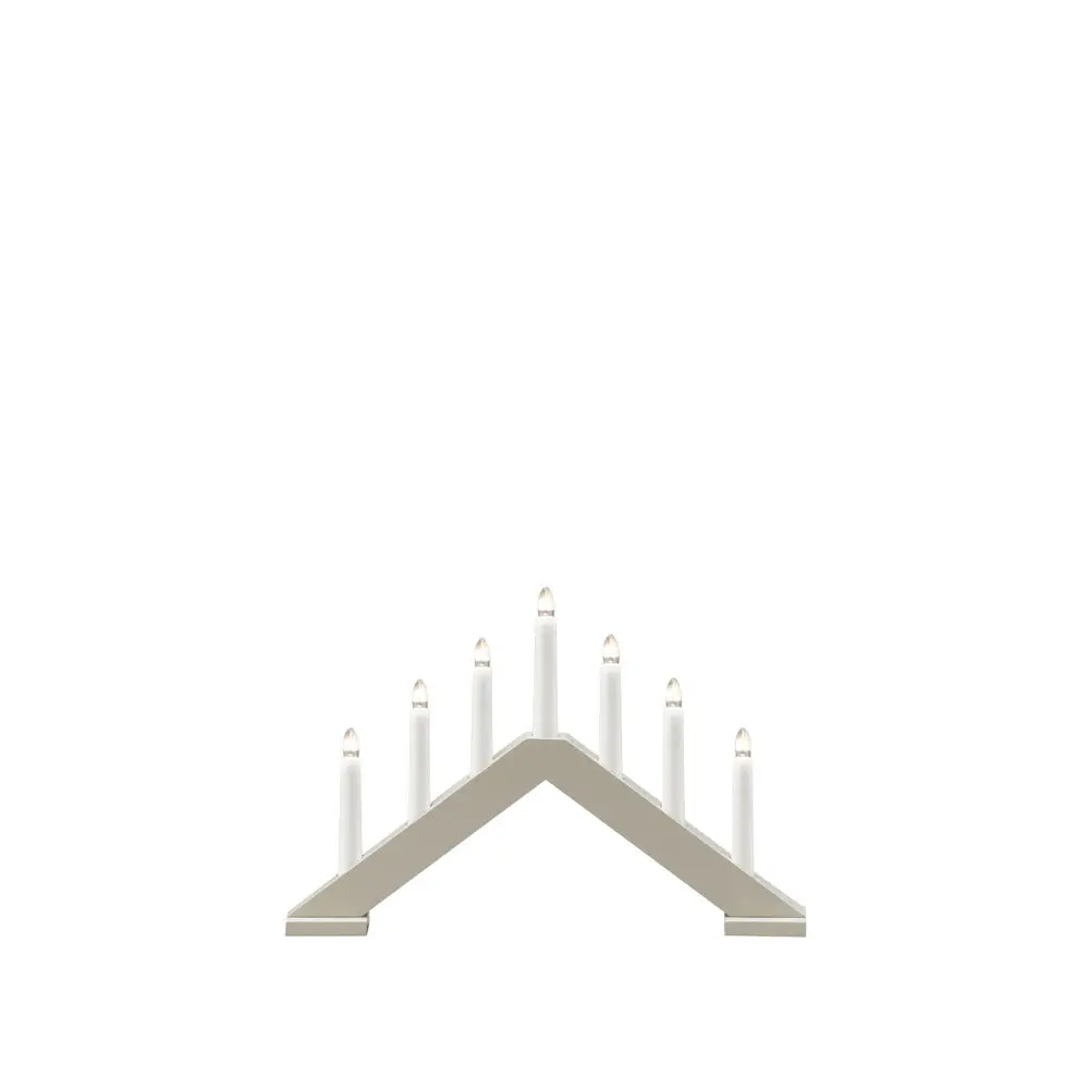 Candelabra 7 Lights Matta beige valmistajalta Konstsmide - Anna kotiisi ajaton ja tyylik&auml;s joulutunnelma t&auml;ll&auml; tyylikk&auml;&auml;ll&auml; puisella adventtikynttil&auml;njalalla.