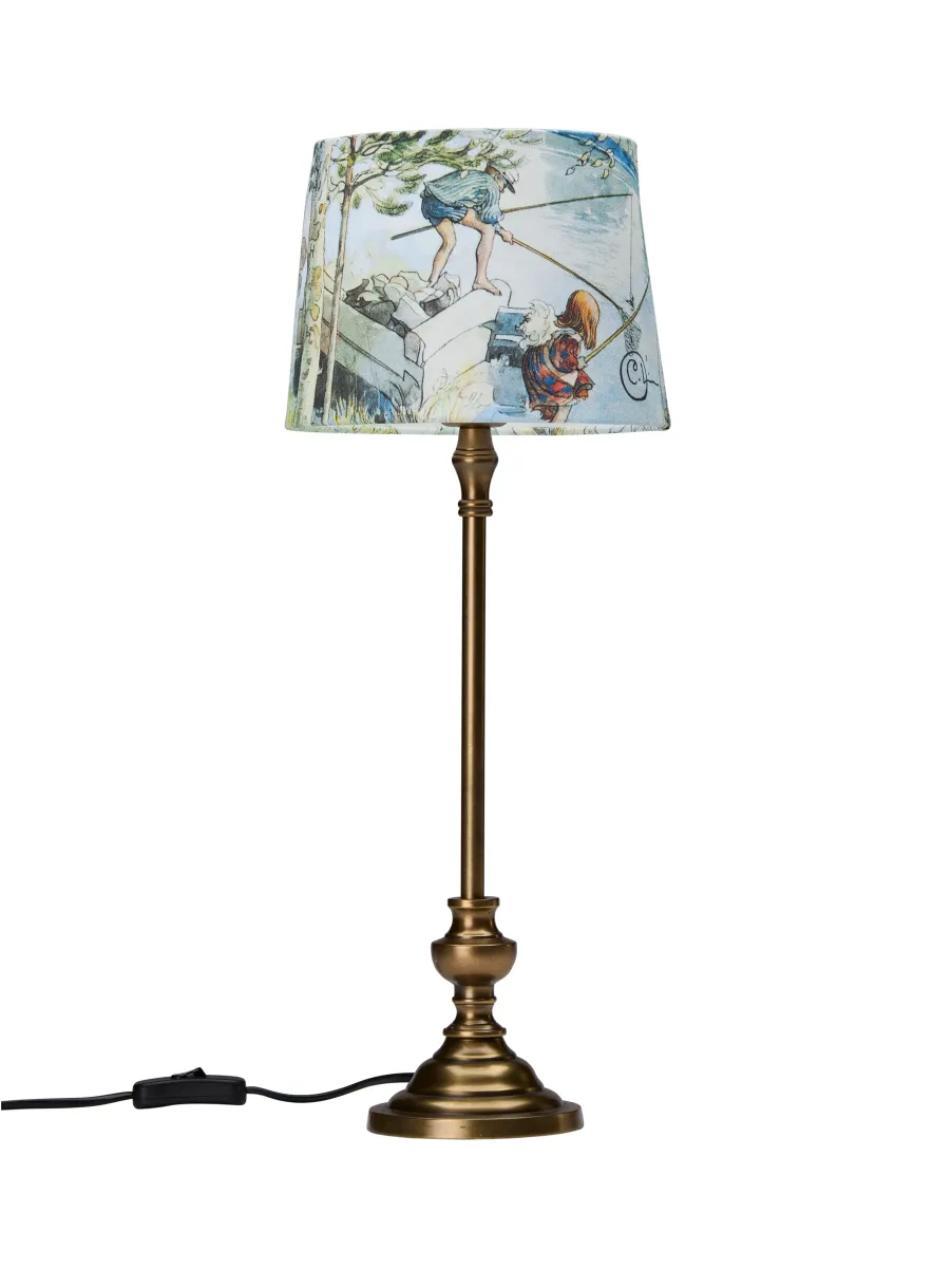 Andrea 53cm Beige pöytävalaisin valmistajalta PR Home - Muoto on hieman esillä ja siinä on E27-kanta.