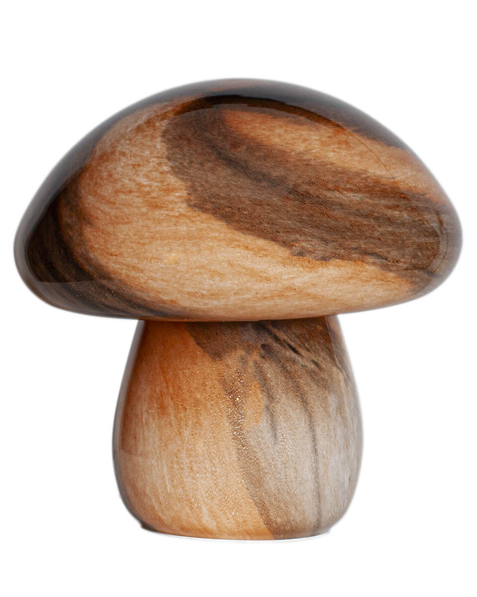 Mira Mushroom 30cm Luonto pöytävalaisin valmistajalta By Rydéns - Tutustu Mira Mushroomin kauneuteen ja anna sen ainutlaatuisen vieh&auml;tyksen kultata huoneesi jokaisella valon ja varjon muutoksella.