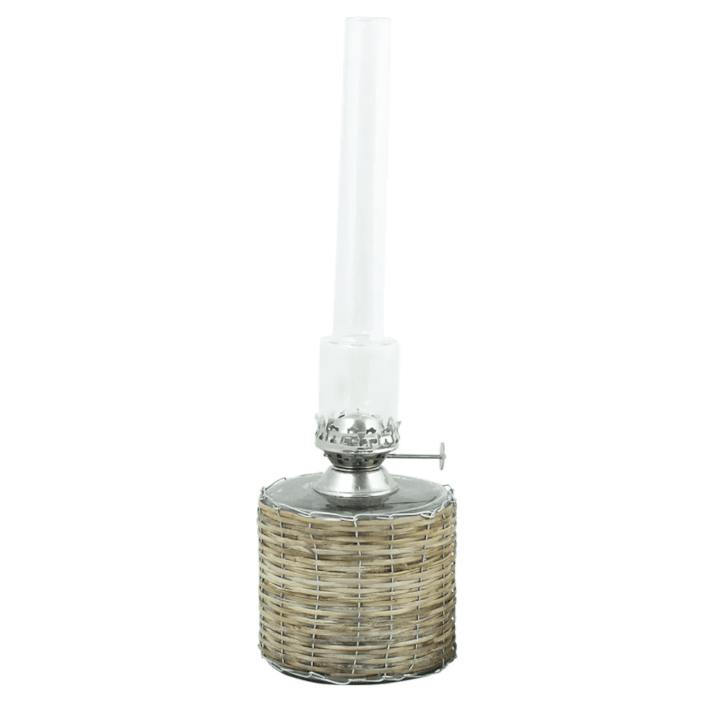 Basket-style kerosene lamp big Ruskea valmistajalta Strömshaga - Suora kerosiinilamppu lasista ja pajukori ja poltin nikkeli&auml;.