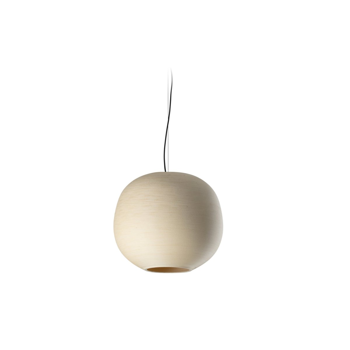 Tierra Ø50 Beige kattovalaisin valmistajalta Faro Barcelona - Varjostin on valmistettu PLA:sta ja kierr&auml;tetyst&auml; m&auml;ntyselluloosasta, jotka antavat sille eloisan tekstuurin ja k&auml;sity&ouml;n&auml; tehdyn tunnelman.