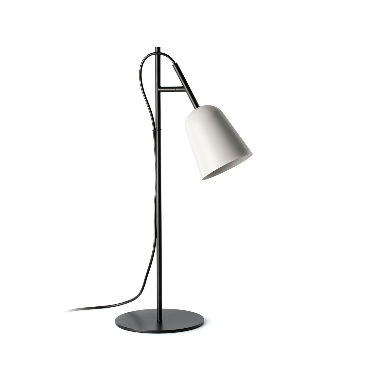 Studio 55cm Valkoinen työpöytävalaisin valmistajalta Faro Barcelona - Studio on elegantti Nahtrangin suunnittelema p&ouml;yt&auml;valaisin, joka on saanut inspiraationsa ikonisesta 1950-luvun muotoilusta modernilla yksinkertaisuudella tulkittuna.