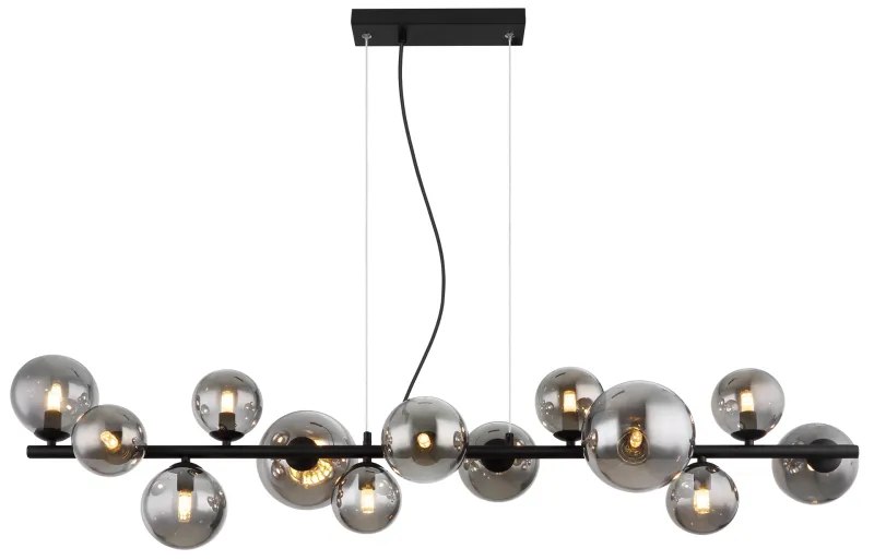Riha 120cm Savun värinen kattovalaisin valmistajalta Globo Lighting - Lampan &auml;r av mattsvart metall och ger ditt hem en lyxig och inbjudande atmosf&auml;r.