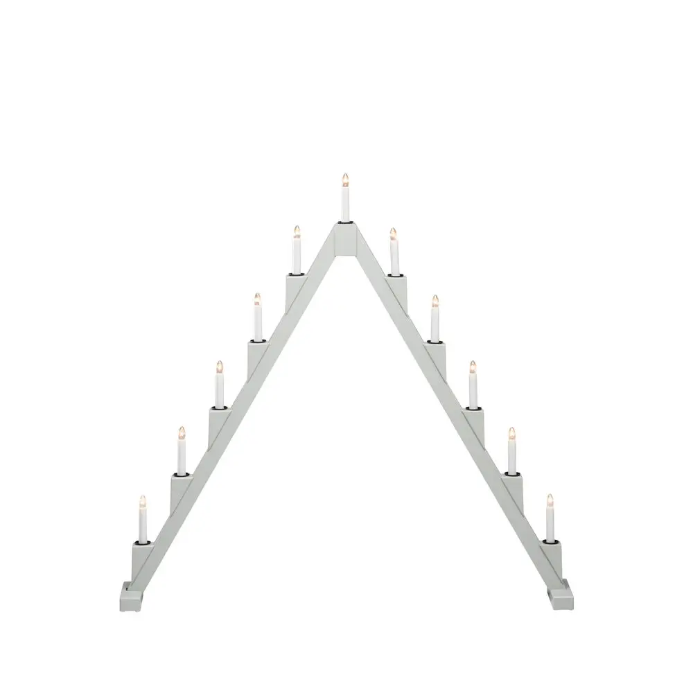 Candelabra 11 Lights Harmaa valmistajalta Konstsmide - Taitettava s&auml;hk&ouml;inen kynttil&auml;njalka, jossa on 11 kynttil&auml;&auml;, valmistettu harmaaksi maalatusta puusta ja koristeltu mustilla renkailla jokaisen kynttil&auml;n ymp&auml;rill&auml; elegantin vaikutuksen aikaansaamiseksi.