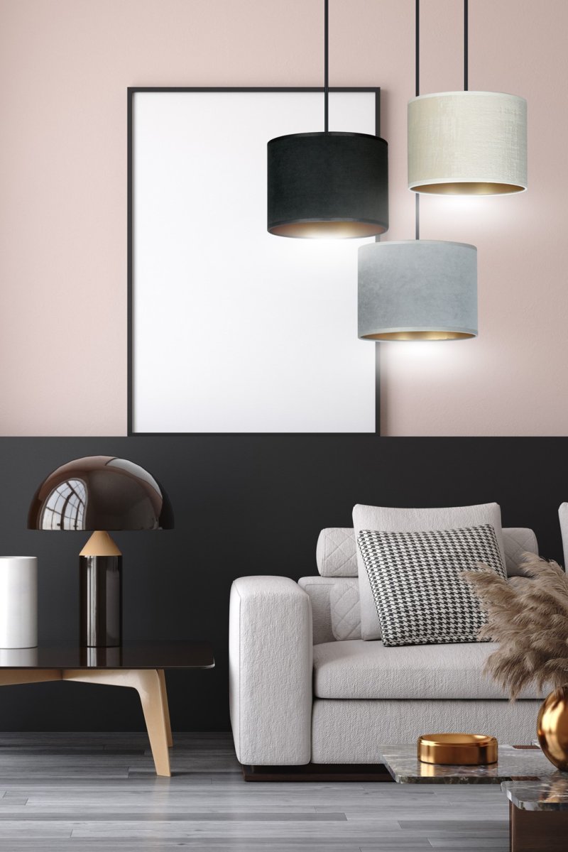 Hilde 50cm Monivärinen kattovalaisin valmistajalta Emibig Lighting - Kolme s&auml;vy&auml; on valmistettu kest&auml;v&auml;st&auml; materiaalista, jossa on samettinen rakenne ja kultainen keskikohta.