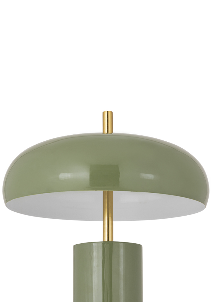 Lex 40cm Vihreä pöytävalaisin valmistajalta Alde & Lind - Lex on moderni metallinen pöytävalaisin, jossa on himmeän vihreä väri ja korkeakiiltoinen, emalimaisen näköinen viimeistely.