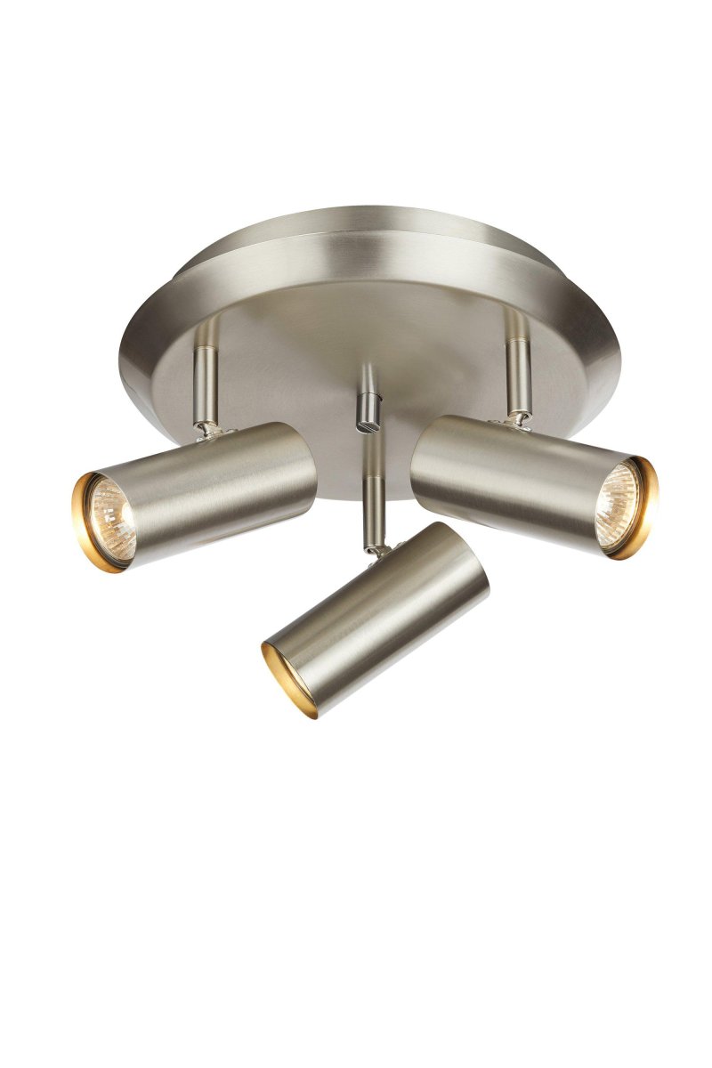 Barcelona 3 Teräs kohdevalaisin valmistajalta Markslöjd - Barcelona-kattovalaisimessa on kolme suorassa lieriömäisessä muodossa olevaa kohdevaloa.