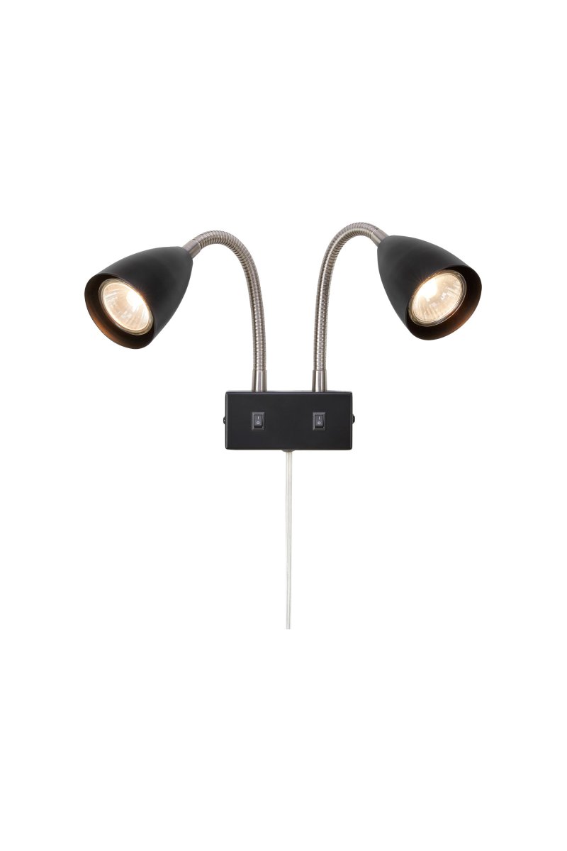 Ciro II Musta lukulamppu valmistajalta Markslöjd - Klassinen ja tyylikäs seinävalaisin, jossa on kaksi varjostinta ja säädettävät varret.