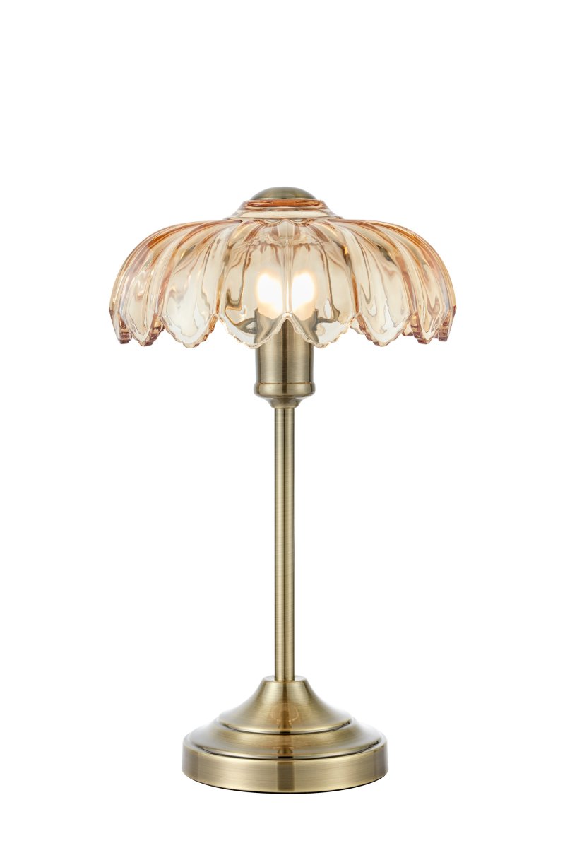 Kurage 43cm Antiikkimessinki/meripihka pöytävalaisin valmistajalta Markslöjd - Klassisen tyylin p&ouml;yt&auml;valaisin, jossa on antiikkimessinkipintainen jalusta ja koristeellinen meripihkan s&auml;vytetty lasivarjostin.