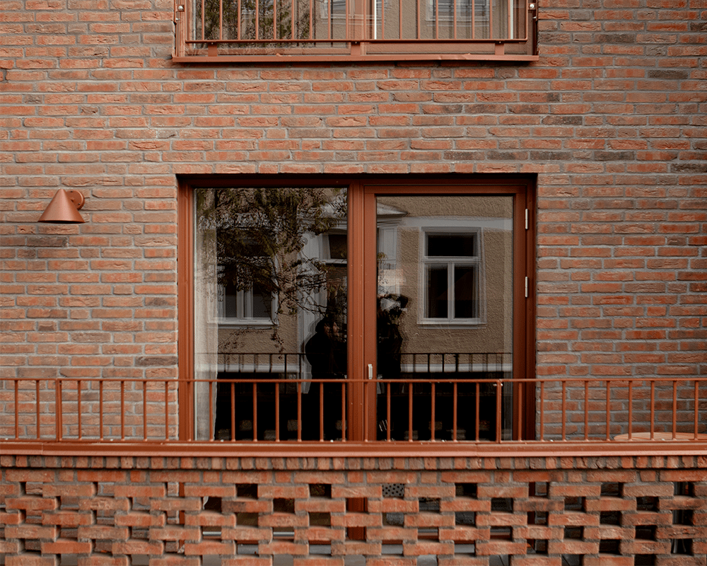 Tratt LED Raaka kupari ulkovalo valmistajalta Westal - Valaisin on saatavana useista kest&auml;vist&auml; materiaaleista, jotka on mukautettu pohjoismaiseen ilmastoon.