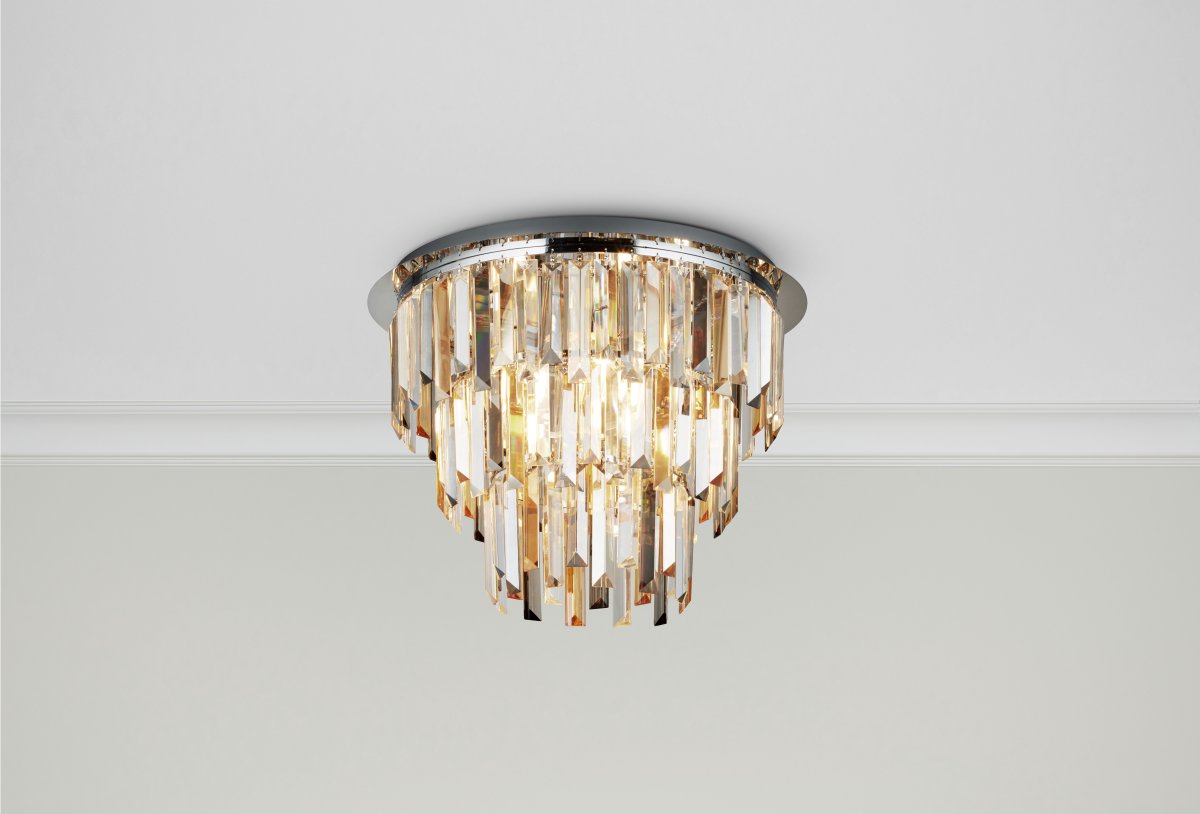 Clarissa Ø45 Kromi kristalli valmistajalta Searchlight - Kaunis Clarissa-kattovalaisin yhdist&auml;&auml; kirkkaita, savunv&auml;risi&auml; ja meripihkanv&auml;risi&auml; lasinsiruja tyylikk&auml;&auml;seen muotoiluun.