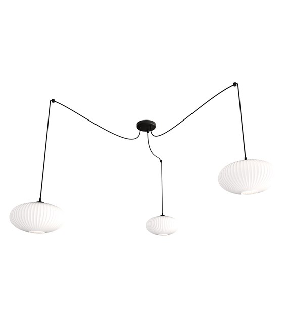 Origo 3xØ30 Valkoinen kattovalaisin valmistajalta Emibig Lighting - Valitset itse kaapeleiden sijainnin ja voit siten p&auml;&auml;tt&auml;&auml;, miss&auml; ja kuinka korkealle suojukset riippuvat.