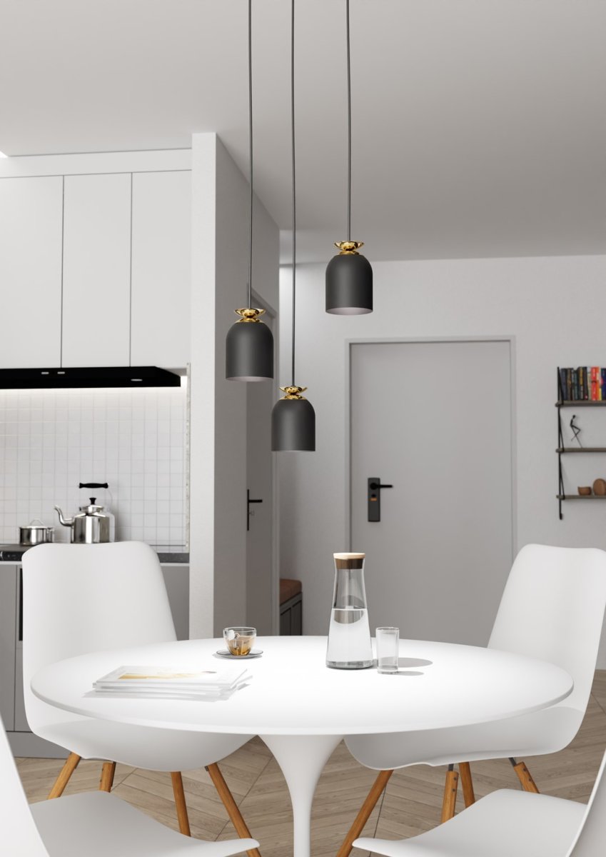 Target Ø30 Musta kattovalaisin valmistajalta Emibig Lighting - Kest&auml;v&auml;t metallis&auml;vyt on yhdistetty kullanv&auml;risiin yksityiskohtiin, jotka luovat tehokkaan kontrastin ja lis&auml;&auml;v&auml;t sek&auml; eleganssia ett&auml; hienostuneisuutta.