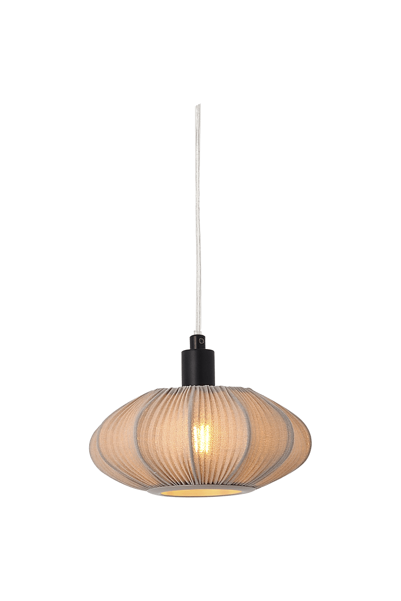 Mamsell Ø22 Harmaa ikkunavalaisin valmistajalta Aneta Lighting - Mamsell-ikkunavalaisin on päällystetty hienoksi laskostetulla joustavalla kankaalla, joka antaa miellyttävän hieman himmeän valon.