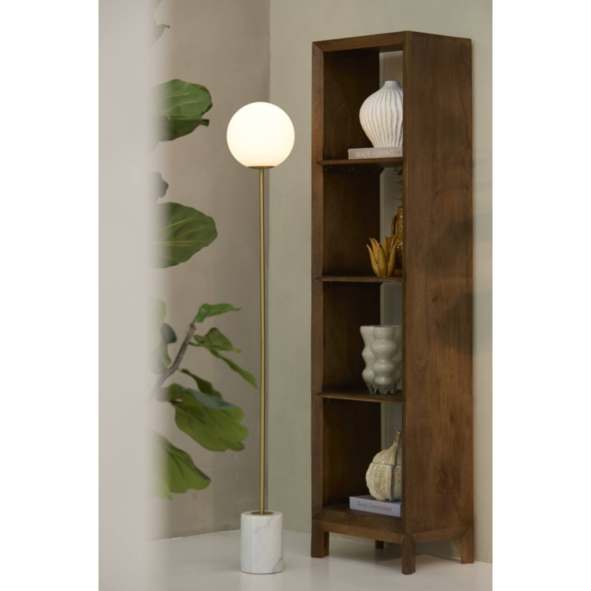 Medina Antiikki messinki lattiavalaisin valmistajalta Light & Living - Medina on kaunis lattiavalaisin, joka on valmistettu kestävistä materiaaleista.