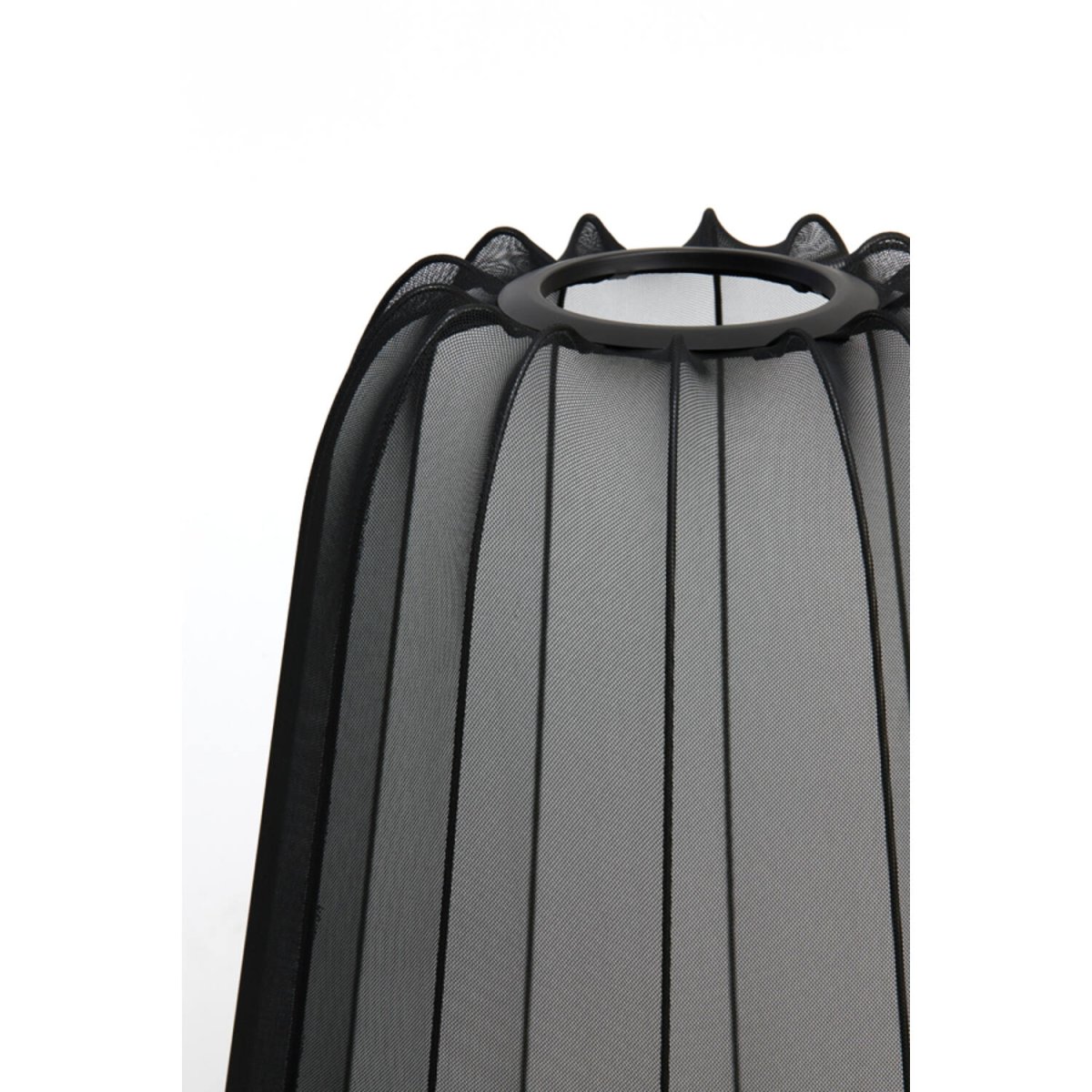 Plumeria Musta lattiavalaisin valmistajalta Light & Living - Plumeria on tyylikäs lattiavalaisin tyylikkäillä yksityiskohdilla.