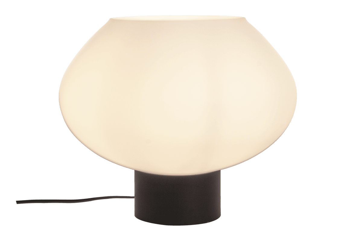 Bell 30cm Musta pöytävalaisin valmistajalta Aneta Lighting - P&ouml;yt&auml;valaisin kellovalaisin mustaksi lakattua metallia ja opaalivalkoista lasia.